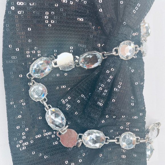 White House Black Market Sequin Evening Bag with Jeweled Handle & Bow - Picture 3 of 8